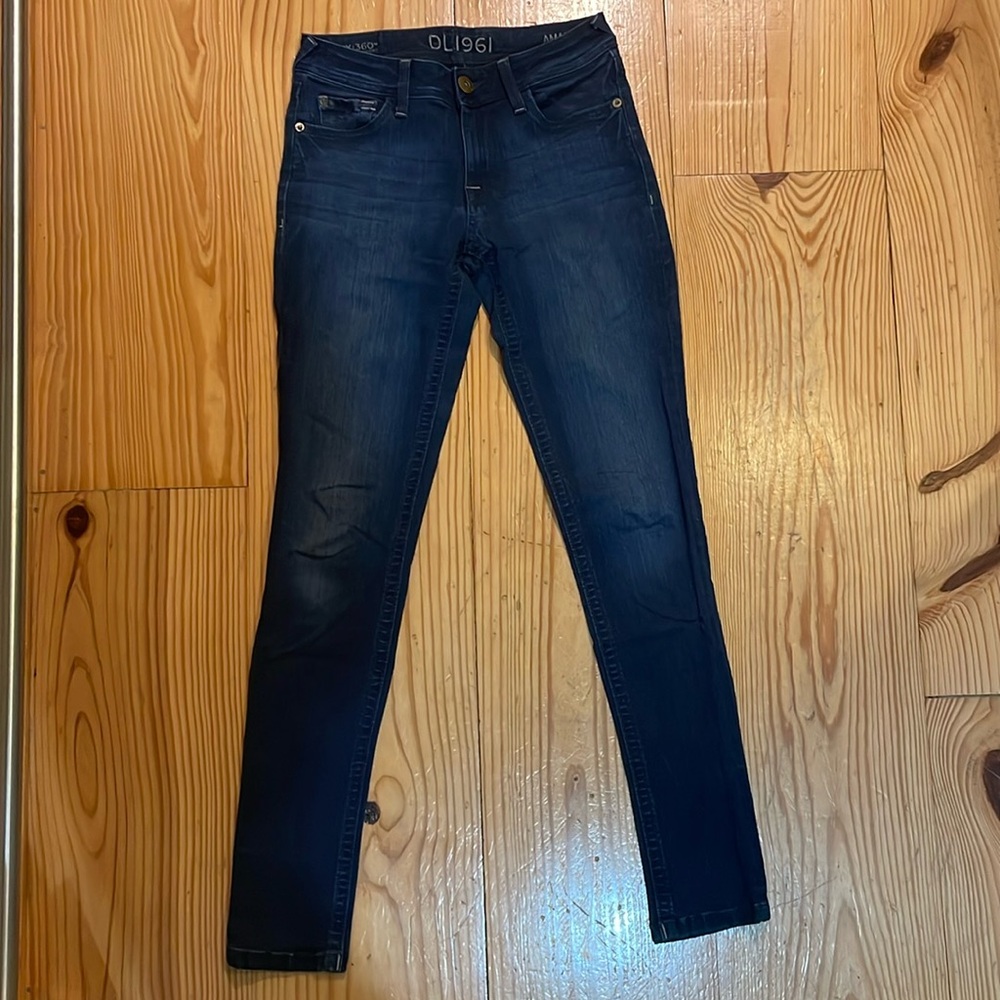 DL1961 Amanda jeans dark wash Moscow wash skinny jeans size 24 stretch